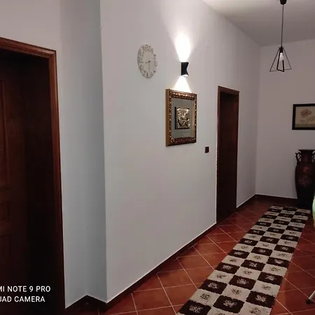 Apartment 6 At Center Shkoder